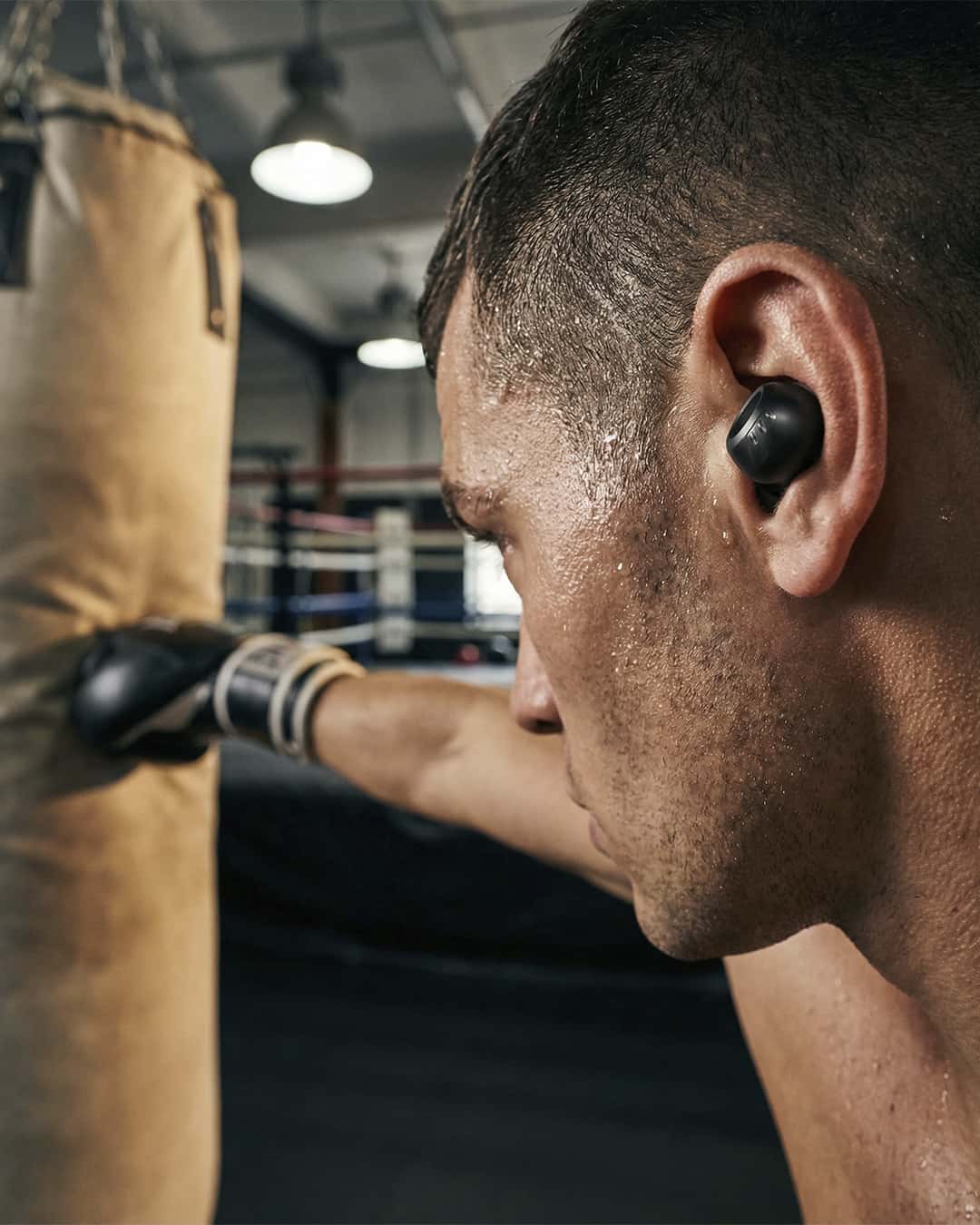 Pessoa praticando esportes.