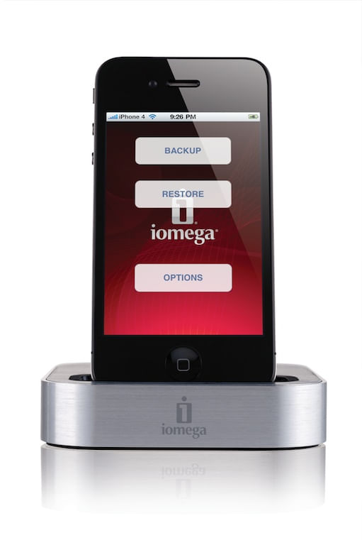 Iomega SuperHero Carregador e Backup para iPhone