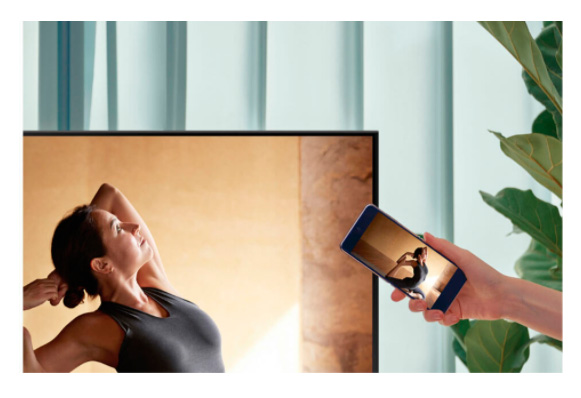 Smart TV Samsung 55 UHD 4K 55AU7700, Processador Crystal 4K, Tela sem limites, Visual Livre de Cabos, Alexa built in, Controle Único