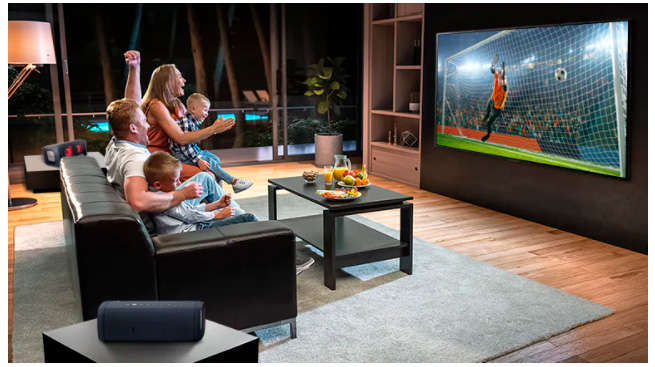 Smart TV LG 77 4K OLED77C1, 120Hz, G-Sync, FreeSync, 4x HDMI 2.1, Inteligência Artificial, ThinQ, Google Alexa - 2021