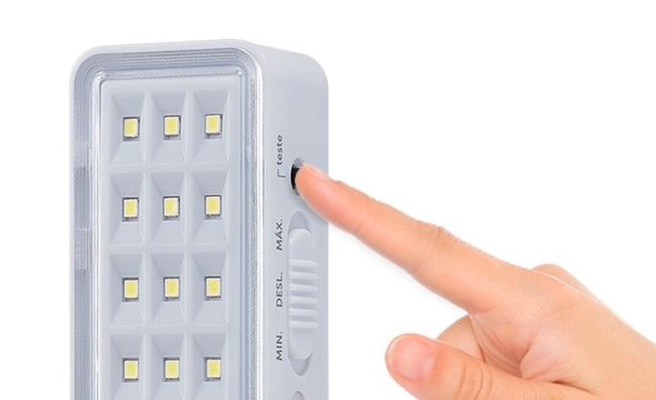 Luminária de Emergência Autônoma Intelbras LEA 30 - Branco